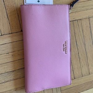 NWT Kate spade Sylvia large continental wallet wristlet